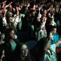 Kolejny koncert za nami. Od ośmiu lat finałem Konkursu Wokalno- Muzycznego GRAMmy na tak! jest występ gwiazdy wieczoru. W tym roku zwycięzcy- ARTYŚCI 2023 saportowali Sławomira.