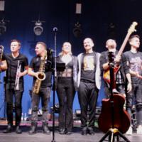 Kolejny koncert za nami. Od ośmiu lat finałem Konkursu Wokalno- Muzycznego GRAMmy na tak! jest występ gwiazdy wieczoru. W tym roku zwycięzcy- ARTYŚCI 2023 saportowali Sławomira.