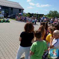 Zdjęcie ilustracyjne wiadomości: Piknik z okazji Dnia Patrona Szkoły i Święta Rodziny w Świniarsku #8