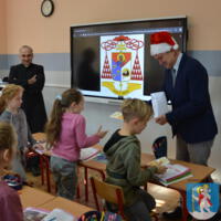 Zdjęcie ilustracyjne wiadomości: Prezent mikołajkowy od Wójta Gminy dla wszystkich dzieci i uczniów #5
