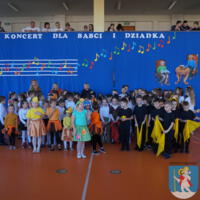 Zdjęcie ilustracyjne wiadomości: Dzień Seniora w Szkole Podstawowej w Trzetrzewinie #41