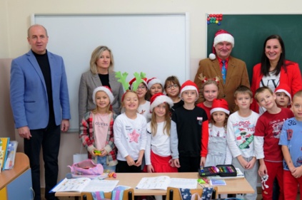 Prezent mikołajkowy od Wójta Gminy dla wszystkich dzieci i uczniów
